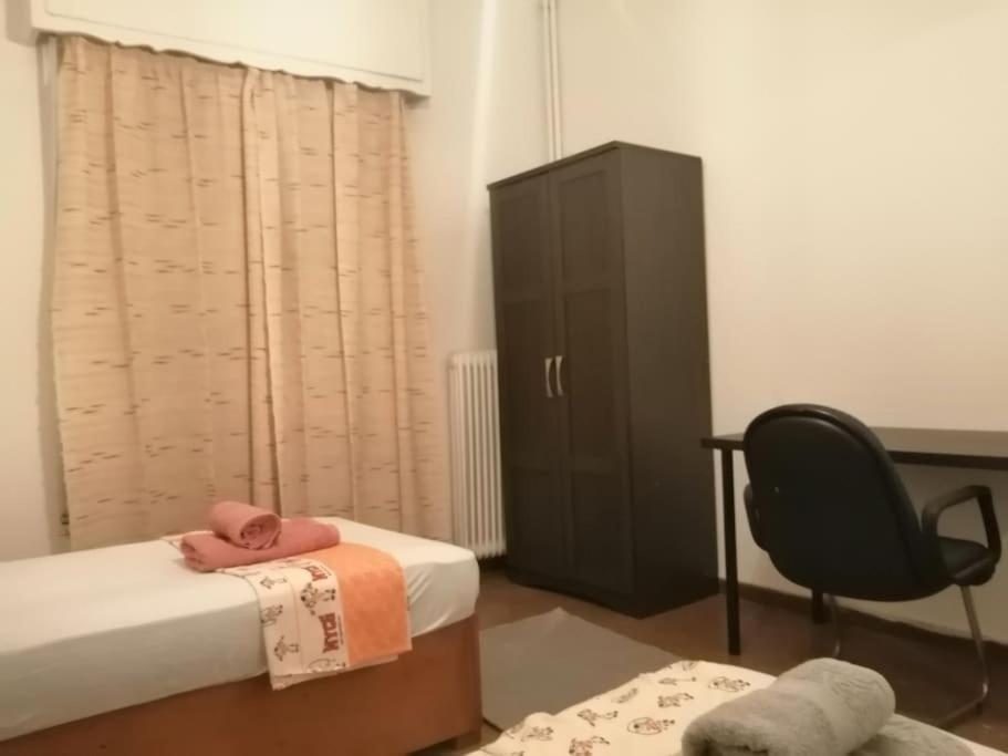 ανακαινισμένο 8 λεπτά από το μετρό. Apartment *