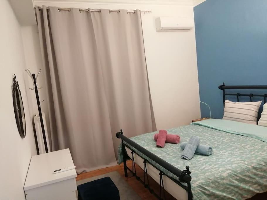 ανακαινισμένο 8 λεπτά από το μετρό. Apartment Athens